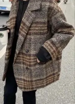 ブラウン系チェック柄ダブルブレストコート