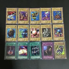 遊戯王カード　初期等200枚　状態は悪いです。 遊戯王 初期カード 8枚セット 状態は、かなり悪いです。 - メルカリ