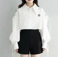 【新品未使用】Chico チコ 肩スリット短丈シャツ 長袖シャツ 白