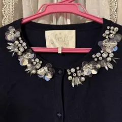 チェスティ きらびやかなビジュー カーディガン