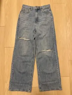 GU ハイウエストセミワイドジーンズ(クラッシュ)
