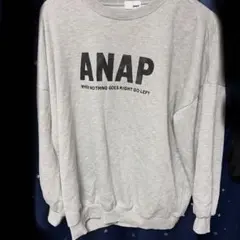 ANAP 服　色違い黒がもう一つあります。何色がいいです？