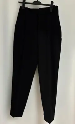 ZARA ハイウエストタックテーパードパンツ　ブラックSサイズ