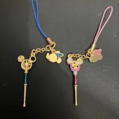 ディズニー　ミッキーマウス&ミッキーマウス　ペアストラップ
