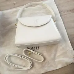【美品】YUKI TORII ユキトリイ 2WAY ハンドバッグ フォーマル 白のサムネイル
