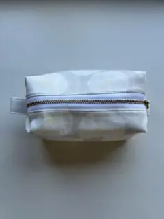 ハンドメイド　キャラメルポーチ　グレー　あんぱん柄