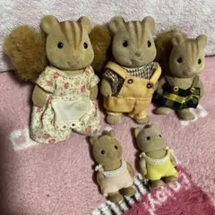 シルバニアファミリー　シマリス系まとめ売り 5体　お母さん　お父さん　赤ちゃん