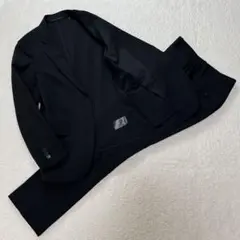ユニクロ　UNIQLO セットアップ　ジャケット　パンツ　スーツ　感動　ブラック