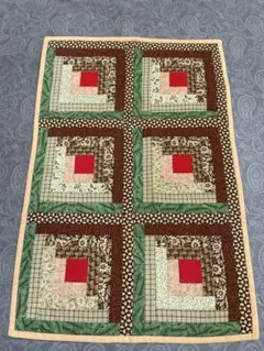 ハンドメイド　ログキャビンパターン キルトマット　約60×41cm