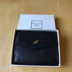 財布　ニナリッチのサムネイル
