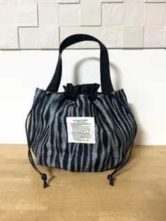 おしゃれ☆ぷっくり巾着バッグ☆ゼブラ柄