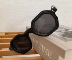 Item thumbnail for item e2bfe74b-4320-4031-88d2-0d3c54231b06