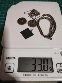 遺品整理　勲章　旭日単光章　アンティーク記念品　文字箱付　タイピン　財布 遺品整理 勲章 旭日単光章 アンティーク記念品 文字箱付 タイピン 財布