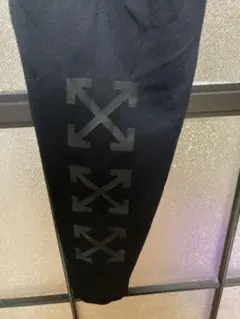 OFF-WHITE ブラックパンツ 400-lbs