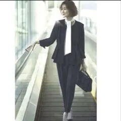 未使用近　ノーカラーウエストタックペプラムパンツスーツ3点　M ブラック