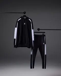 オークションCRONOS セットアップ 上M / 下L ブラック 美品 - メルカリ