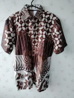 Batik バティック シャツスラカルタの文様 - ブラウン (XL-半袖)
