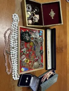 W*E様 遺品整理　アクセ