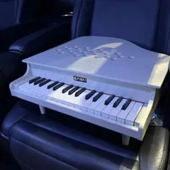 グランドピアノ