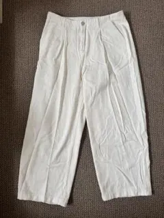 ホワイトデニムパンツ