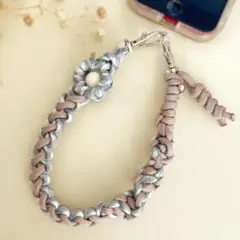 【ハンドメイド】お花モチーフ パラコード ハンドストラップ｜スマホストラップ 灰