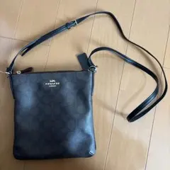 COACH コーチ シグネチャー ショルダーバッグ ブラック