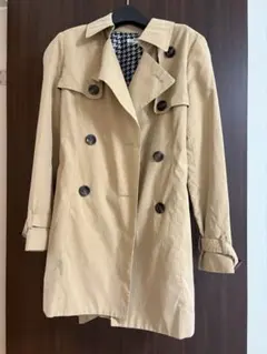 トレンチコート ベージュ ダブルボタン