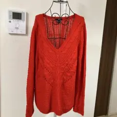 H&Ｍ　レッドVネック リブ編み　ニットセーター 長袖　編み込み模様Lサイズ