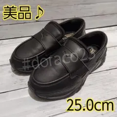 美品✨PUMA LOAFYR WNS プーマ ローファー　黒 25.0cm　厚底のサムネイル