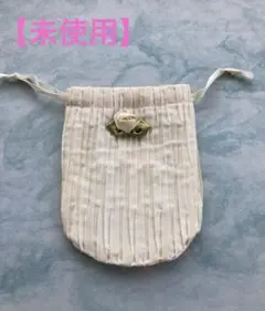 サテン巾着ポーチ　シルク調ポーチ　小物入れ　小花ポイント　上品なポーチ