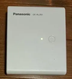 Panasonic モバイルバッテリー搭載AC充電器 QE-AL201 本体のサムネイル