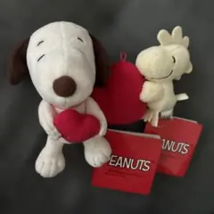 SNOOPY マスコット　ピンク　ハート　スヌーピー　ウッドストック