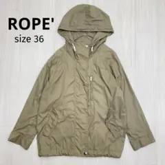 ベージュ マウンテンパーカー