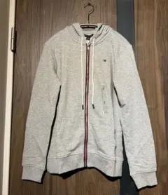 定価10,780円　TOMMY HILFIGER トミーヒルフィガー　パーカー
