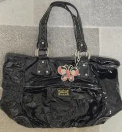 ANNA SUI アナ・スイ エナメルバッグ チャーム付き - メルカリ