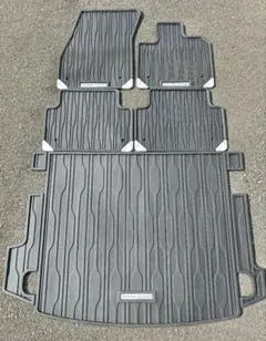 BMW純正フロアマット（F30.F31)➕トランクマット(F31)オールウェザー 