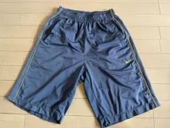 NIKE ナイキ　ハーフパンツ　スポーツウェア　トレーニングウェア