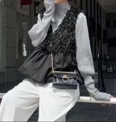 【即日発送】シャギーベスト フリル 黒 高見え レイヤード 韓国細見えXL