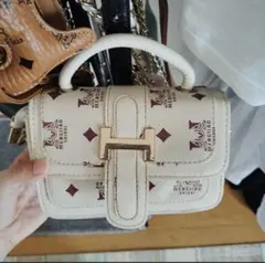 Item thumbnail for item 221f359c-5968-409b-89b8-632c33486be7