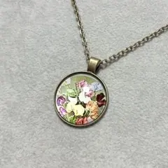 花柄カボションラウンドチャームネックレス金古美アンティーク調ブロンズカラー
