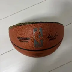 靴置きバスケットボール