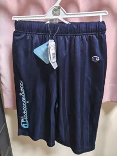新品未使用タグ付　Champion ネイビー ハーフパンツ 140