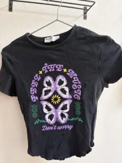 Bershka Tシャツ ブラック バタフライプリント Mのサムネイル