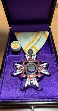 極美品】瑞宝双光章 （旧勲五等瑞宝章） 略綬 箱付 勲章 本物保証
