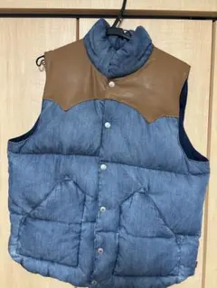リーバイス　Levi's リバーシブルダウンベストのサムネイル