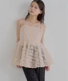 chico フラワーレース ベージュ キャミソール