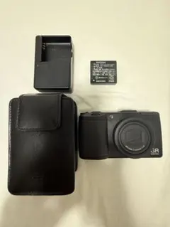 美品・ショット4057回】RICOH GR II (GR2) 豪華おまけ多数✨ - メルカリ