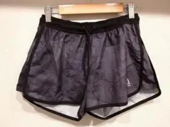 Reebok レディース ブラック ショートパンツ M