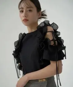 SNIDEL プリーツフリルカットプルオーバー ブラック