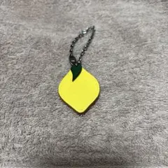 MADISONBLUE Hello キーホルダー バッグチャーム2個セット - メルカリ